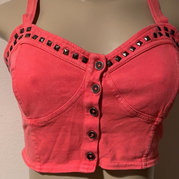 ❌SOLD❌Studded crop top - Picture 3 of 12